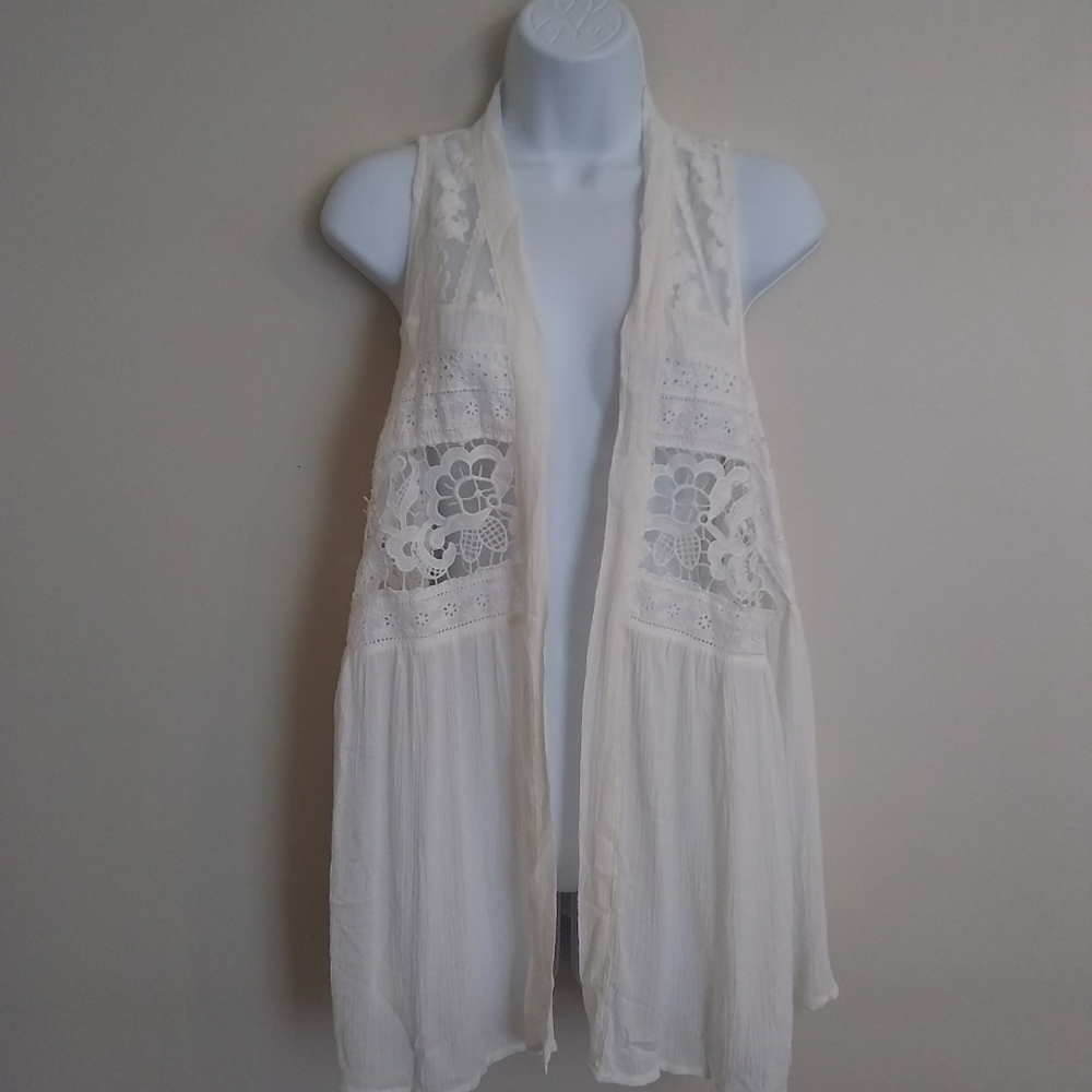 Umgee creamy white embroidered vest